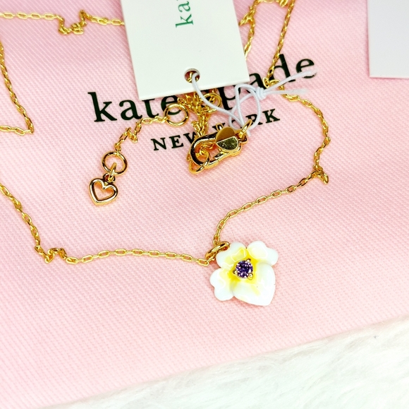 🎀 Kate Spade Precious pansy jewelry - complete - Picture 2 of 7